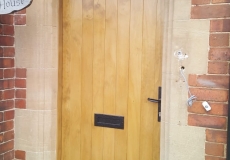 bespoke-shape-timber-door