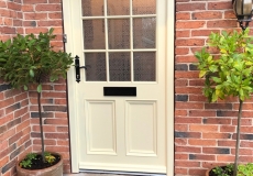 bespoke-wooden-door-leicester