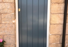 solid-wooden-doors