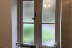 bespoke-bathroom-windows