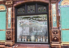 classic-pub-windows
